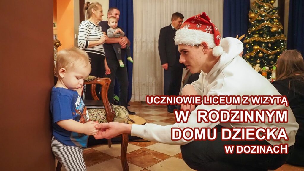 Uczniowie Liceum po raz kolejny odwiedzili Rodzinny Dom Dziecka w Dozinach.